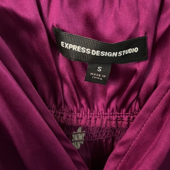 Express silk dress - Picture 3 of 3